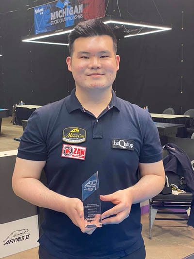 2021 US Pro Billiard Series - Final_Aloysius Yapp with trophy_w400