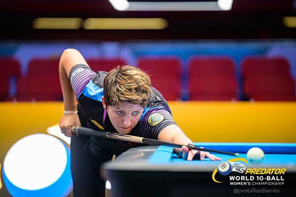 2022 Womens 10-Ball WC - Kelly Fisher into SF