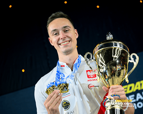2026 EC - 9 Ball_Maciol with trophy