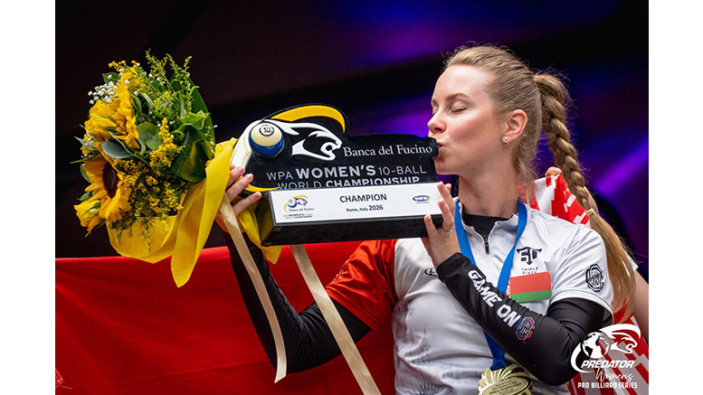 2026 Rome Womens 10-Ball WC - Fefilova kisses the trophy_777x437